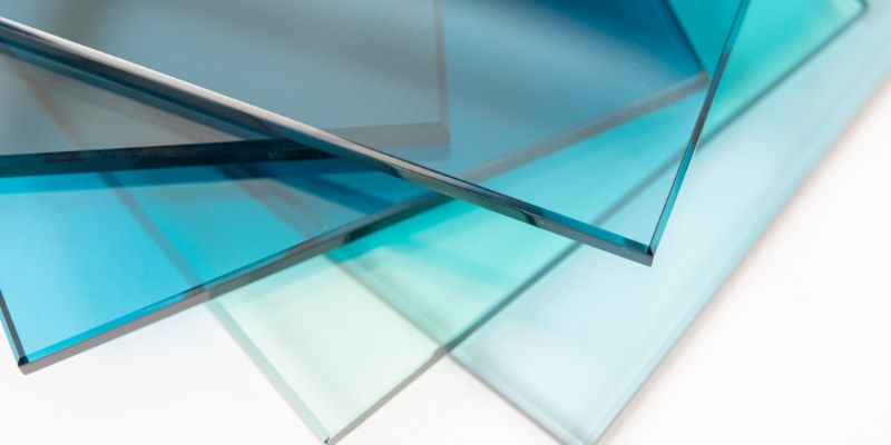 Vidro Temperado: Entenda O Que é e Quando Usar Esse Tipo de Vidro Vidro Temperado: Entenda O Que é e Quando Usar Esse Tipo de Vidro